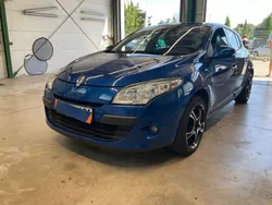 Renault MEGANE III 1.4 TCE 130CH DYNAMIQUE CLIM* RADAR DE RECUL* TOIT OUVRANT