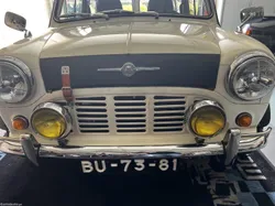 Austin Morris Mini Mini Van 4 lugares com vidros trás