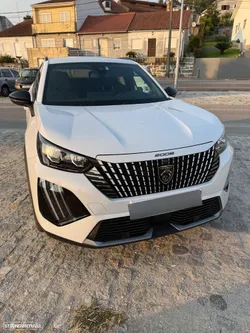 Peugeot 2008 1.2 Hybrid Allure e-DCS6