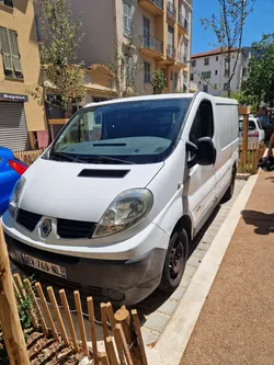 RENAULT Trafic 2.0 dCi 115CH