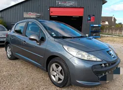 Peugeot 207 1.4 90 16V pack sport toit panoramique 133000 klm
