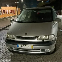 Renault Grand Espace RT 2.2 dT