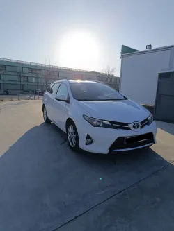 TOYOTA Auris Touring Sports 120D Active