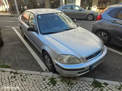 Honda Civic 1.5i LS