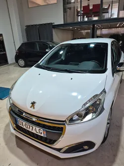 Peugeot 208 Urban soul 1.2 VTi GARANTIE 2015