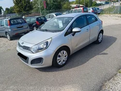 Kia Rio 1.2 85 cv / clim et régulateur / moteur à chaîne / ct ok / garantie 6 mois
