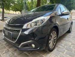 PEUGEOT 208 1.2i S&S - 110 Allure / Courroie OK / Carplay