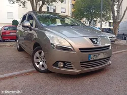 Peugeot 5008 1.6 E-HDi 5L Allure 2-Tronic