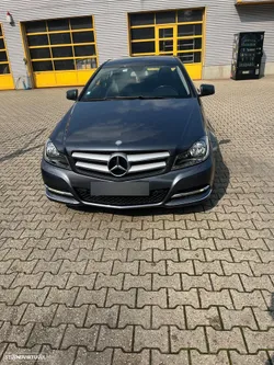 Mercedes-Benz C 220 CDI DPF Coupe (BlueEFFICIENCY)