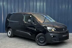 Peugeot Partner Vu FOURGON 1.5I 100 L2 XL PREMIUM - Garantie 1 An - Superbe état - Caméra - Carplay