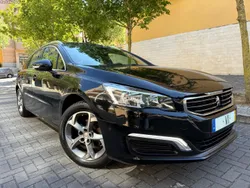 Peugeot 508 Active com Teto Panoramico e Caixa Auto