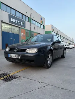 Volkswagen Golf 2.0 Highline