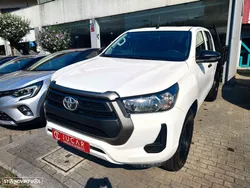 Toyota Hilux 2.4 D-4D 2WD CD CM