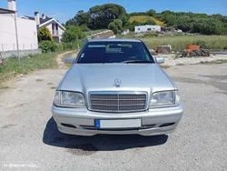 Mercedes-Benz 220