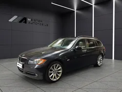BMW 335 i xDrive Toit ouvrant Volant M