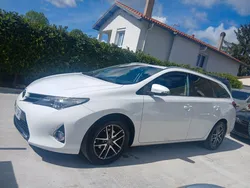 Toyota Auris 1.4 d-4d 90 ch 5 ch Fiscaux Wagon Break