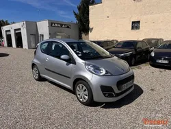 Peugeot 107 Phase 3 1.0 12v 68 ch / 2012 / 2e main / Crit'air 1 / 24 550 km