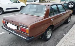 Toyota Carina .
