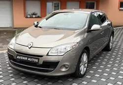 RENAULT Mégane III XV DE FRANCE 1.5 dCi EDC 110 cv BOSE ÉDITION GARANTIES 12 MOIS