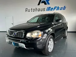 Volvo XC90 D5 MOMENTUM 200 ch 4X4 BVA - ATTELAGE AIDE AU STATIONNEMENT CLIMATISATION