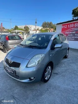 Toyota Yaris 1.4 D-4D Sol High P. MM