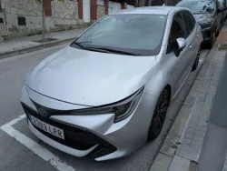 TOYOTA Corolla 180H Style