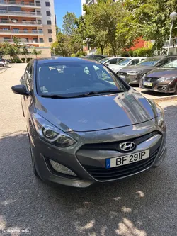 Hyundai i30 blue 1.6 CRDi Style