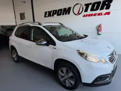 Peugeot 2008 1.2 PureTech Access 82