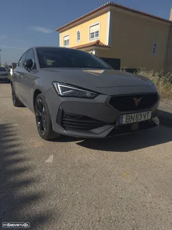 Cupra Leon 1.4 e-Hybrid MID DSG