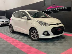 HYUNDAI i10 1.0 66 Pack Sensation / sièges et volant chauffants