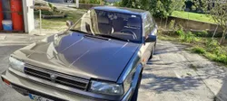 Nissan Bluebird Hatchback