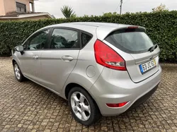 Ford Fiesta 1.2i 16V AC 140.000km