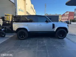 Land Rover Defender 2.0 D 110 AWD SE