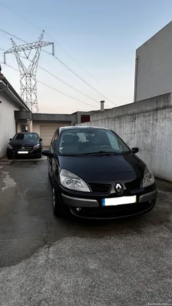 Renault Scénic 106cv