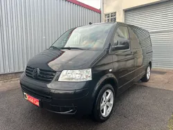 Volkswagen T5 Multivan 2.5 TDI 174ch HighLine / Sièges Chauffants / Attelage / Chauffage Auxiliaire / GPS / Suivi Complet / Révisé et Garantie