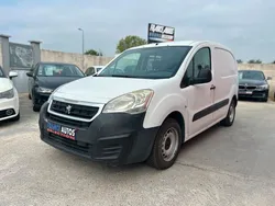 Peugeot Partner 1.6 BLUE HDI 100 CHEVAUX | ENTIÈREMENT RÉVISÉE ET GARANTIE