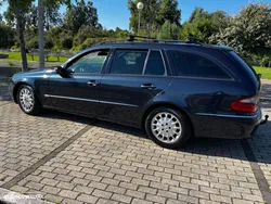 Mercedes-Benz 220