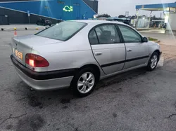 Toyota Avensis D4D 2.0 Gasóleo