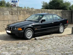 BMW 323