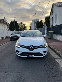 Clio IV Phase 2 0.9 TCe Intens – 2018 – Essence – Moteur neuf + embrayage – CT OK – Garantie 3 mois