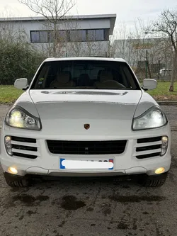 Porsche Cayenne S ( ethanol ) 4.8 V8 – 385 ch