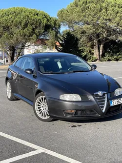 Alfa Romeo GT 1.9 JTD Bertone