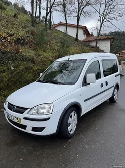 Opel Combo 1.3cdti 5lugares