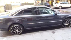 Audi A8 3.7 quattro Tiptronic