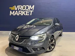 RENAULT Megane 4 1.2 TCe 130ch EDC Akaju - 2018 - CarPlay - Boîte auto - Sièges chauffants et massants - Attelage - Suivi entretien