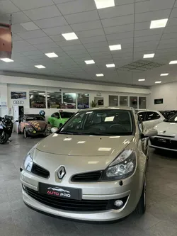 Renault clio 3 initiale 1.6