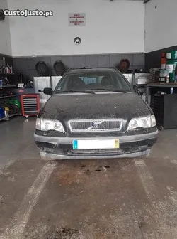 Volvo V40 2.0T para peças