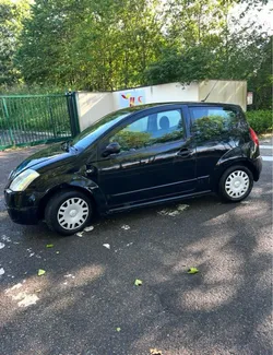 Citroën C2 1.4 i 75 Cv très faible consommation