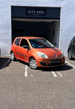 RENAULT TWINGO 1.5 dCi 65CV FINITION AUTHENTIQUE - GARANTIE - KIT DISTRIBUTION/ VIDANGE À JOUR - CT OK