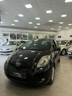 Toyota YARIS 1.3 16V
